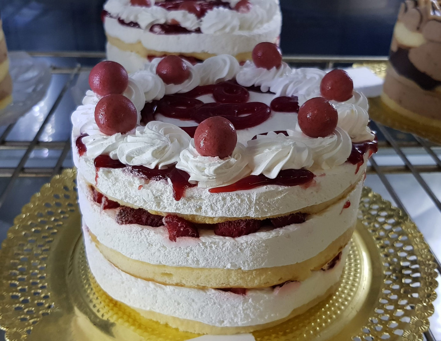 Tarta de Nata y Fresa (8-10 raciones)